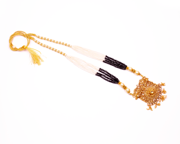 Gold-Plated Alloy Pearl And Beads Mala Pendant Set - The Pari Supply - Image 2
